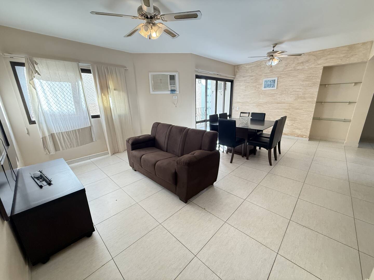 #TMZ762 - Apartamento para Locação em Guarujá - SP