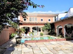 Casa para Venda em Guarujá - 1