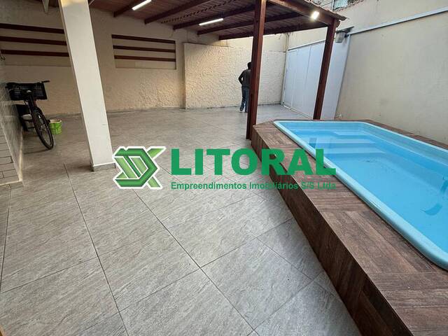 Casa para Locação em Guarujá - 2