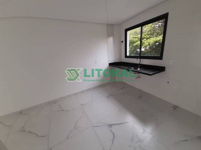 Casa para Venda em Guarujá - 2