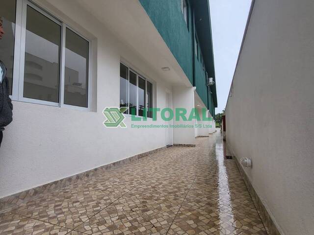 Casa para Venda em Guarujá - 3