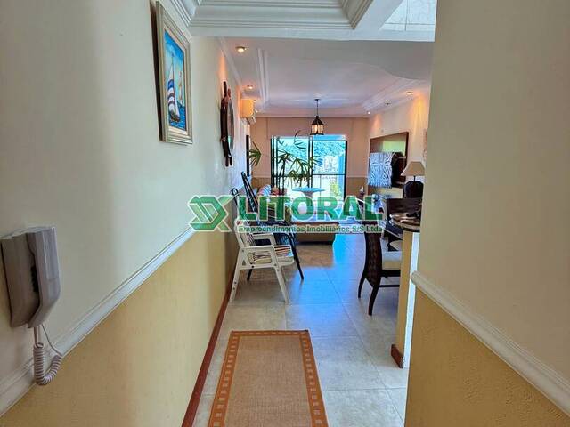 Apartamento para Venda em Guarujá - 2