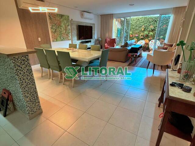 Villagio para Venda em Guarujá - 2