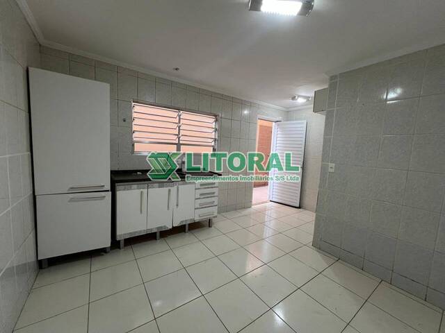 Casa para Venda em Guarujá - 4