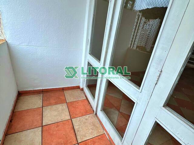 Apartamento para Venda em Guarujá - 4