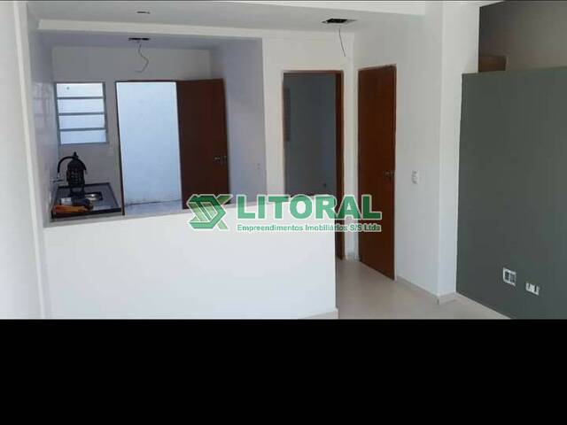 Sobrado para Venda em Guarujá - 3