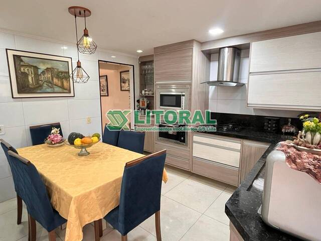 Sobrado para Venda em Guarujá - 5