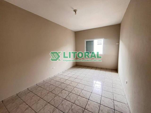 Sobrado para Venda em Guarujá - 5