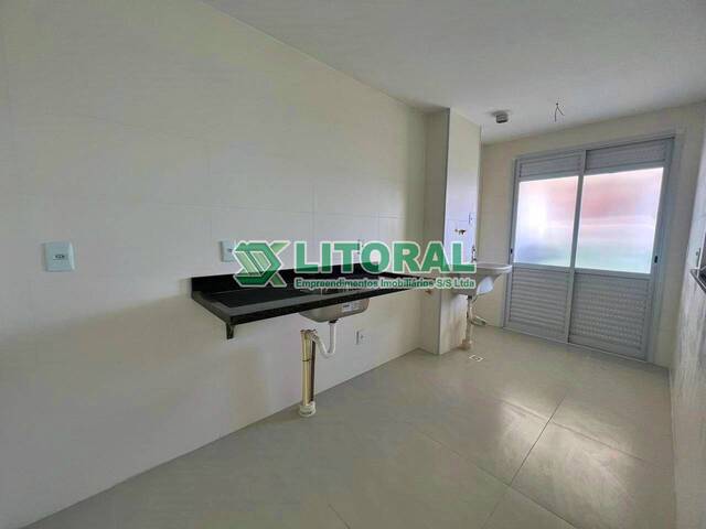 Apartamento para Venda em Guarujá - 4