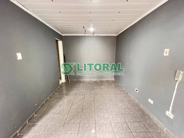 Sobrado para Venda em Guarujá - 5