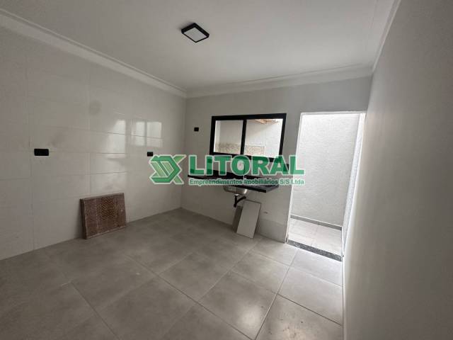 Sobrado para Venda em Guarujá - 5