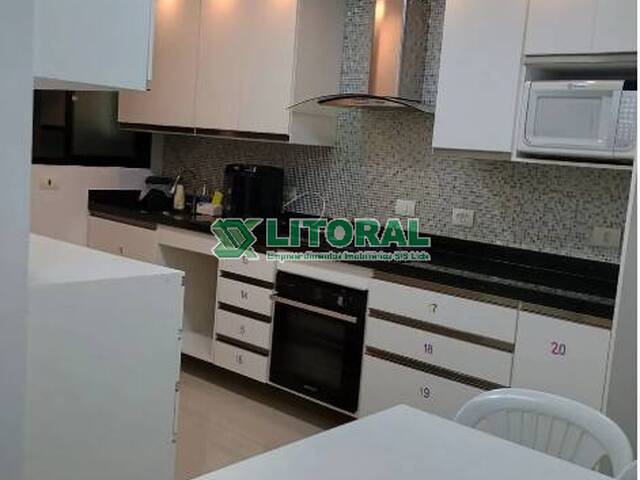 Venda em Jardim Las Palmas - Guarujá