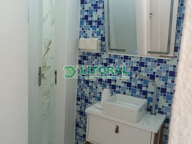Apartamento para Locação em Guarujá - 2