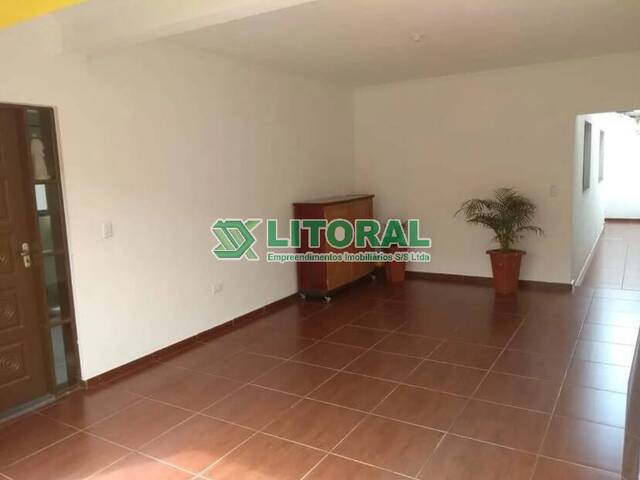 Casa para Venda em Guarujá - 4