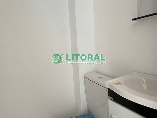 Sobrado para Venda em Guarujá - 5