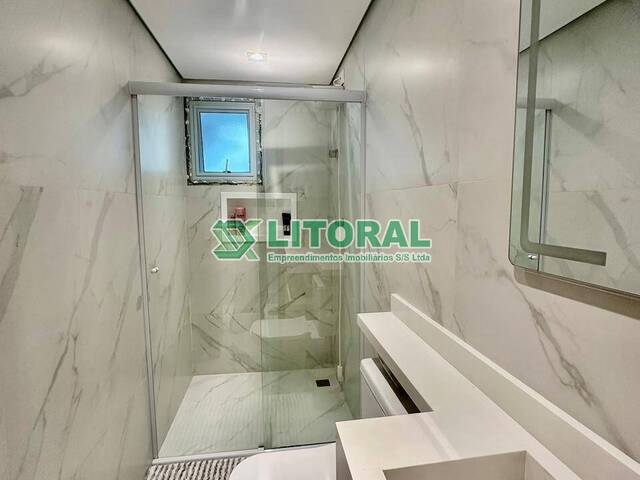 Apartamento para Venda em Guarujá - 5