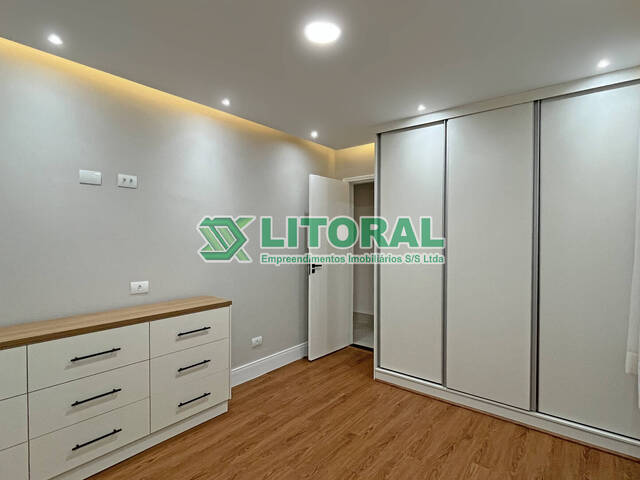 Apartamento para Venda em Santos - 4