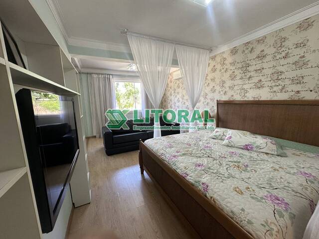 Casa para Venda em Guarujá - 3