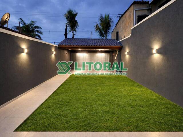 #TMZ1540 - Casa para Venda em Guarujá - SP - 1