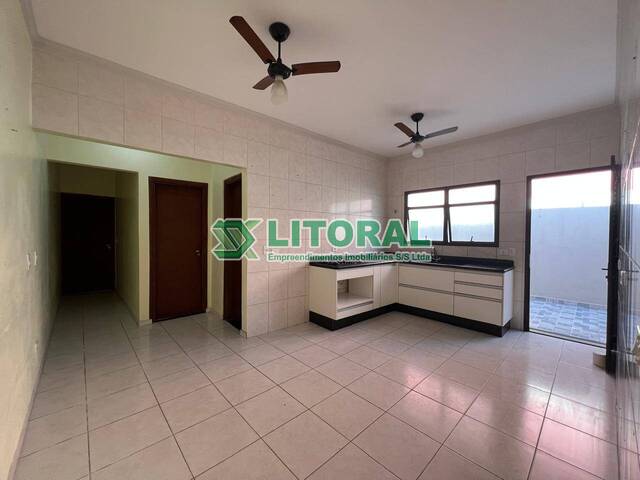Casa para Venda em Guarujá - 4