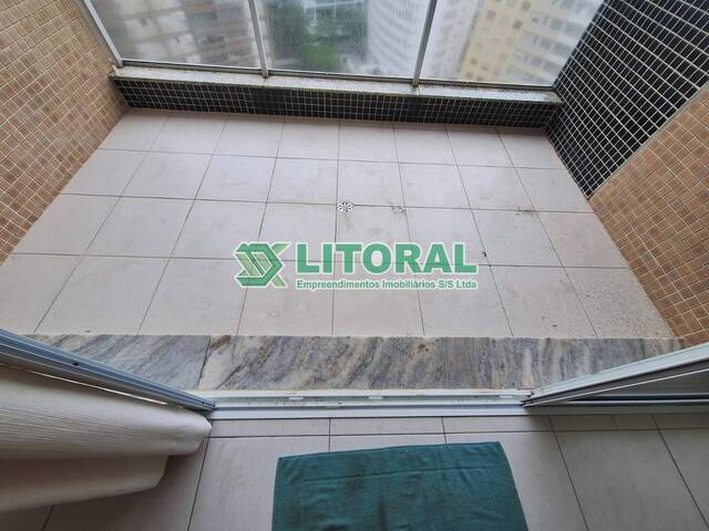 Apartamento para Venda em Guarujá - 3