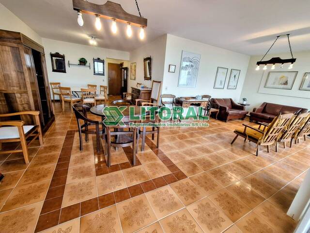 Apartamento para Venda em Guarujá - 4