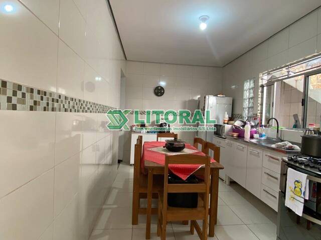 Casa para Venda em Guarujá - 2