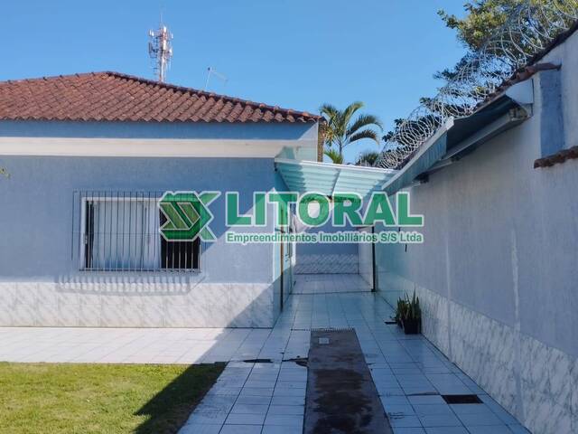 Casa para Venda em Guarujá - 3