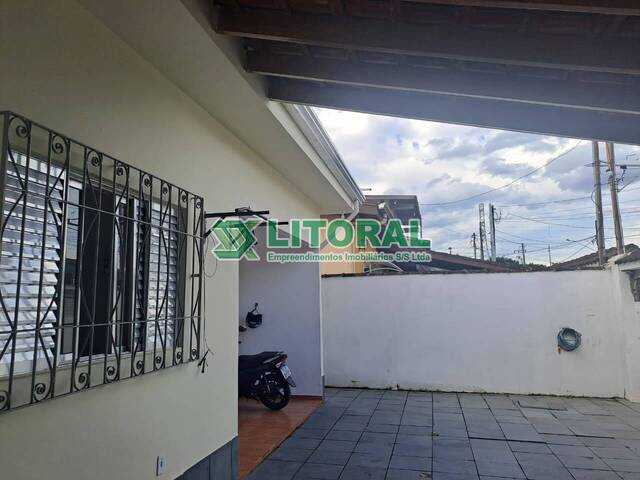 Casa para Venda em Guarujá - 3