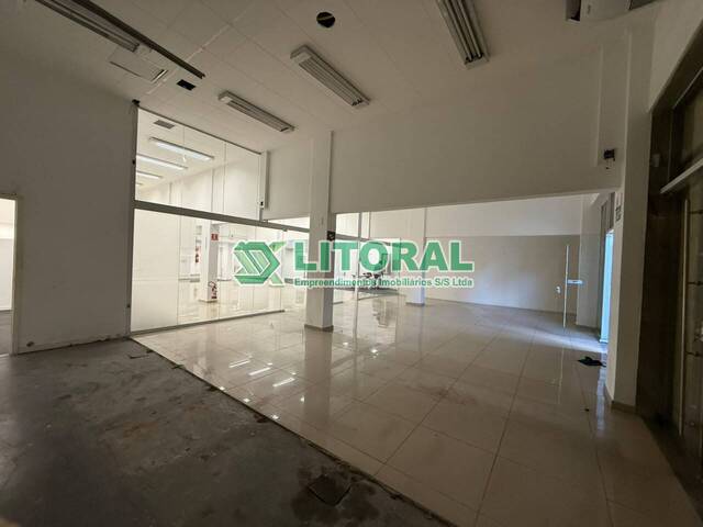 Sala para Locação em Guarujá - 4